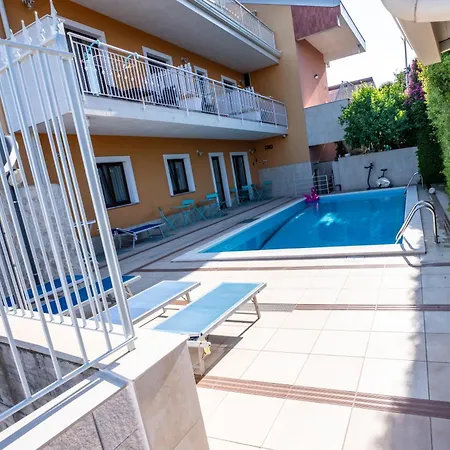 L'aurora Bed & Breakfast Piedimonte Etneo