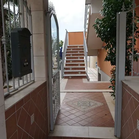 فندق مبيت وإفطار L'aurora